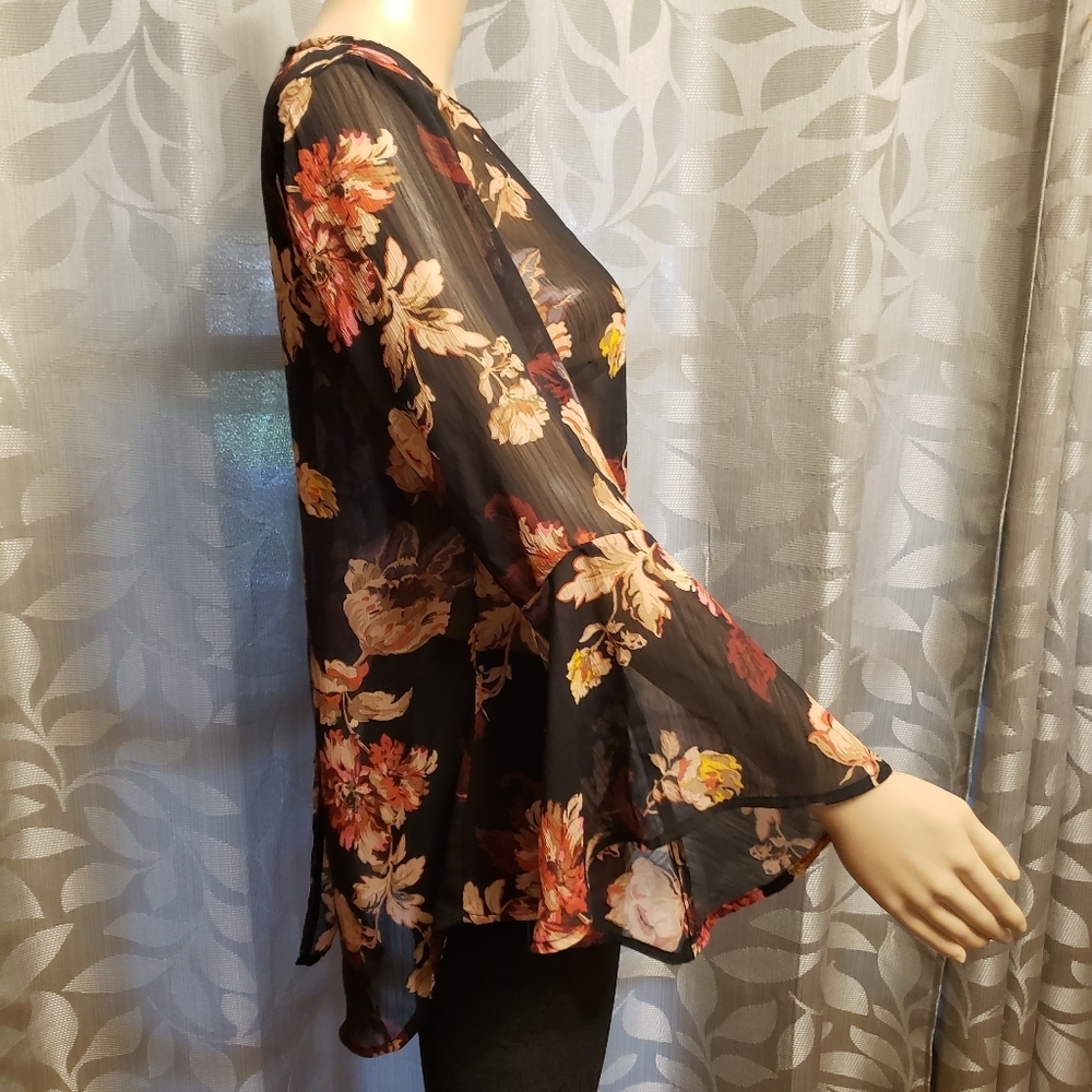 Black Floral Sheer Blouse Size - Picture 3 of 13